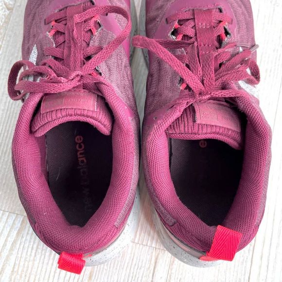 New Balance All Terrain Nitrel V3 Athletic Sneakers | Bordeaux Size 7.5 - Picture 7 of 9